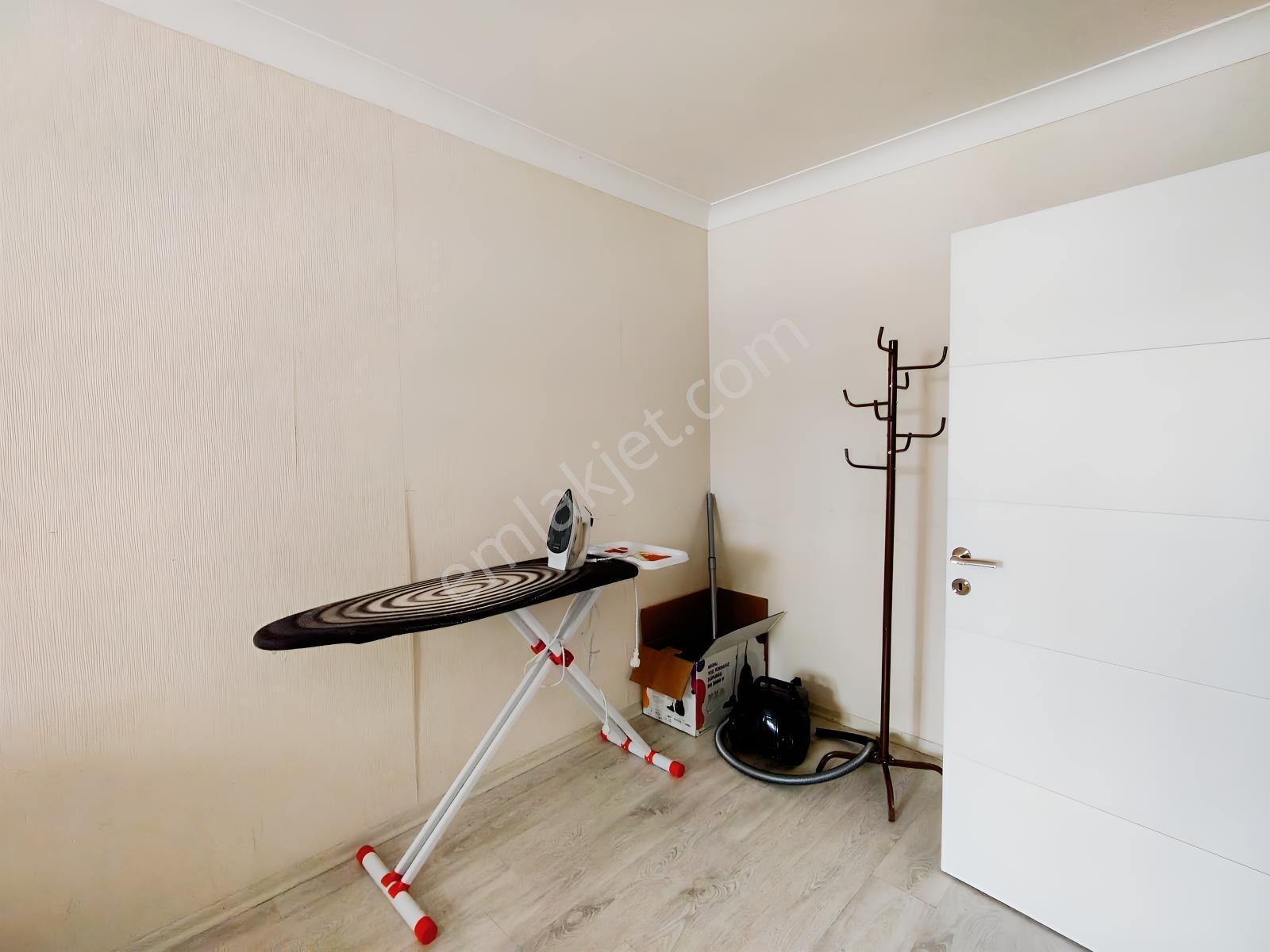Çankaya Yıldız'da,site İçinde, 1+1, Eşyalı, Kiracısız,satılık - Görsel 12