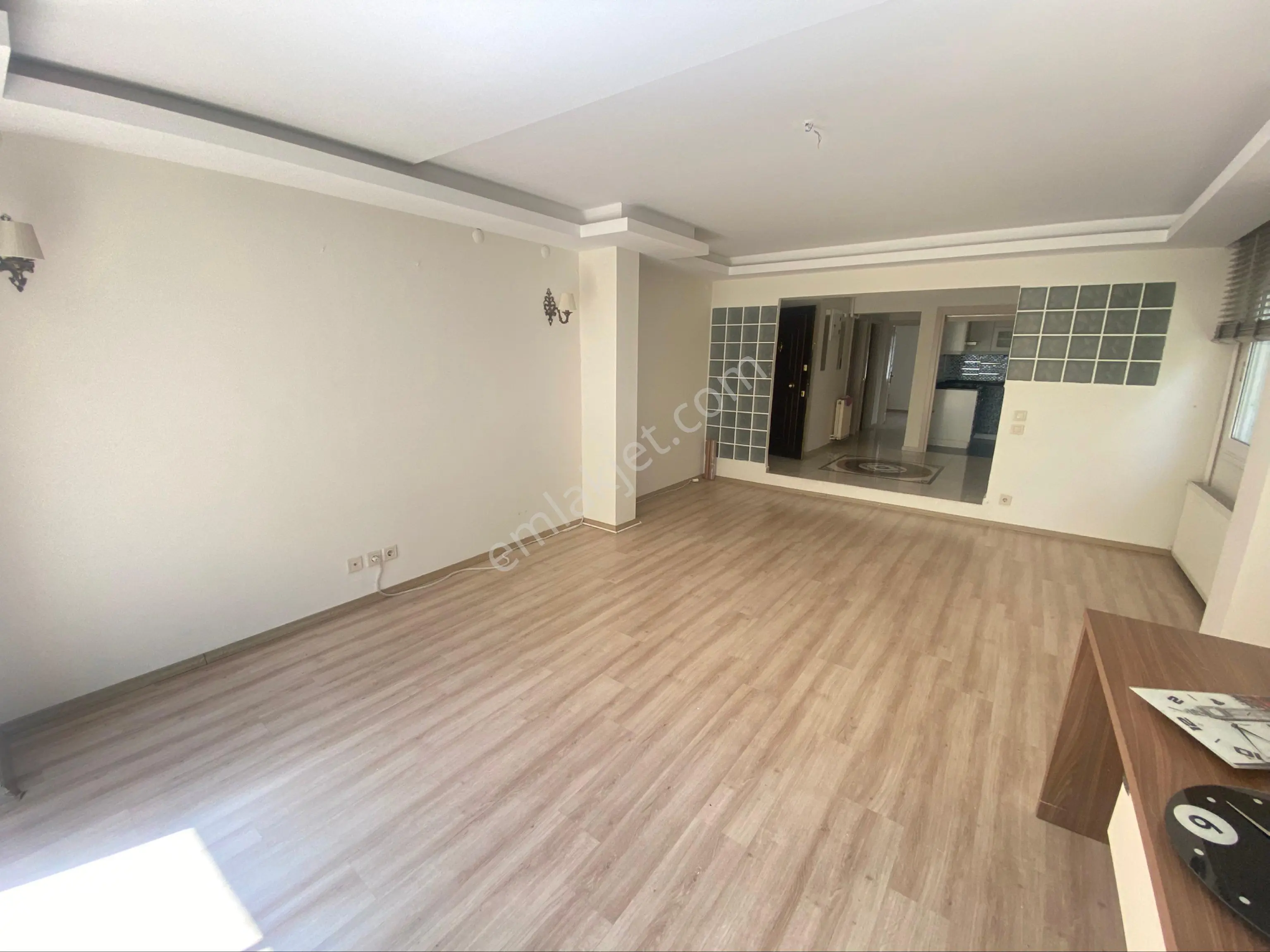 Bostanlı’da Satılık Geniş Dubleks Daire Fırsatı / Otoparklı - Görsel 5