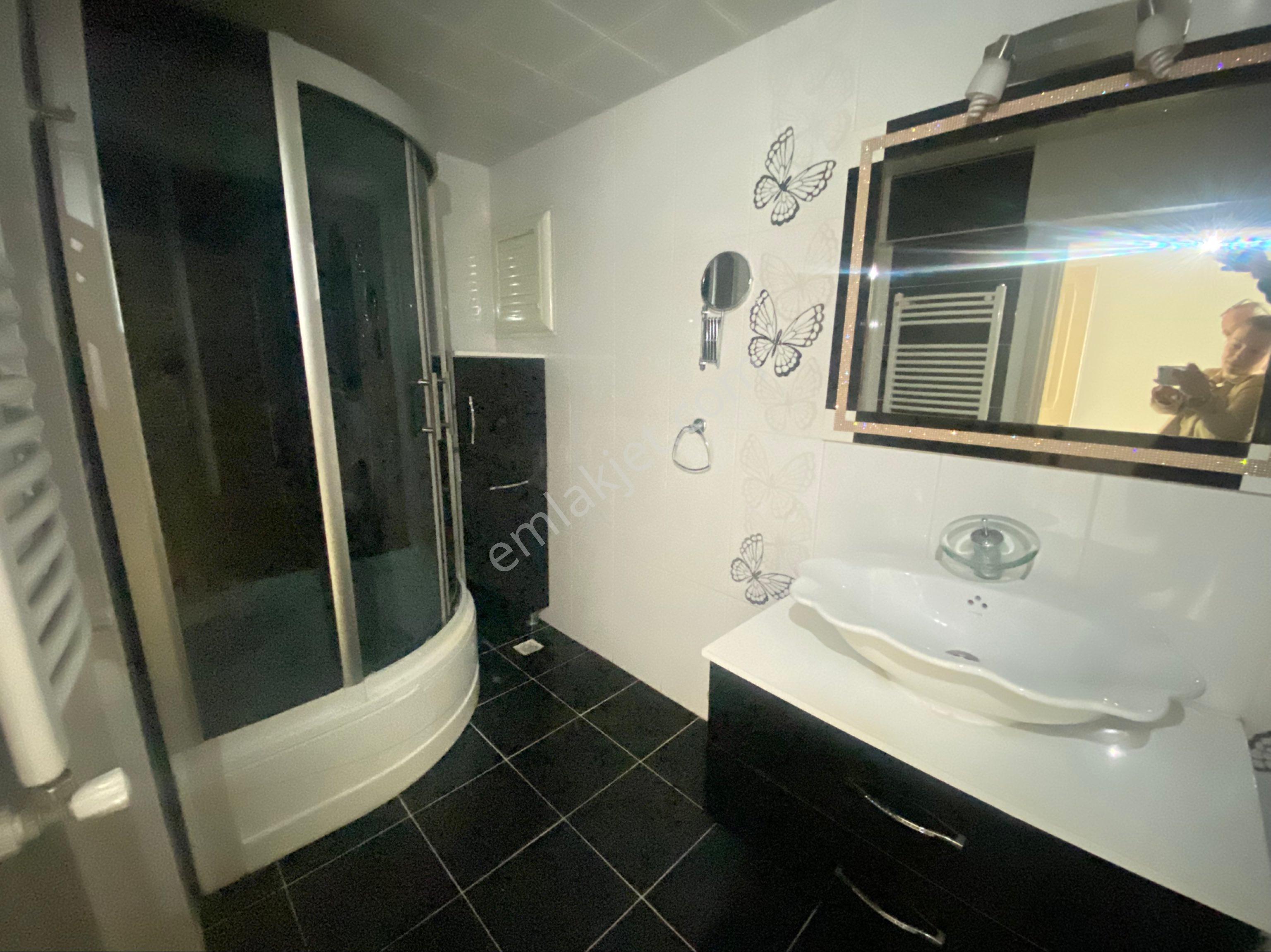 Bostanlı’da Satılık Geniş Dubleks Daire Fırsatı / Otoparklı - Görsel 32