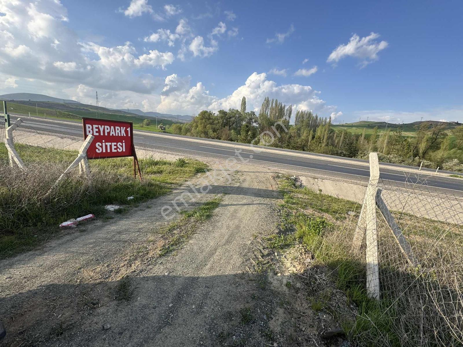 Beynamda 1000m2 Bala Asfaltına Cephe Etrafı Çevrili Kiralık Arsa - Görsel 17