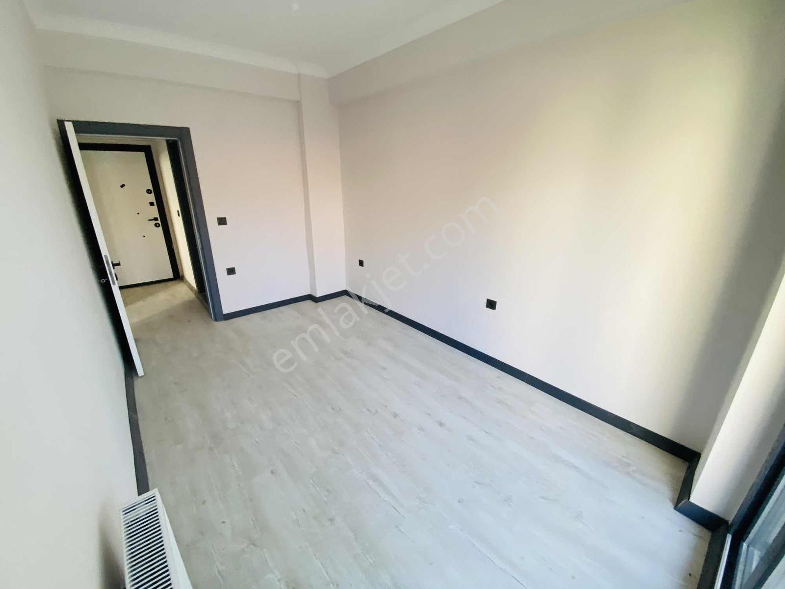 Prestijden Ferah Sıfır Büyük Parka Yakın Aydınlık 1+1 Daire - Görsel 2