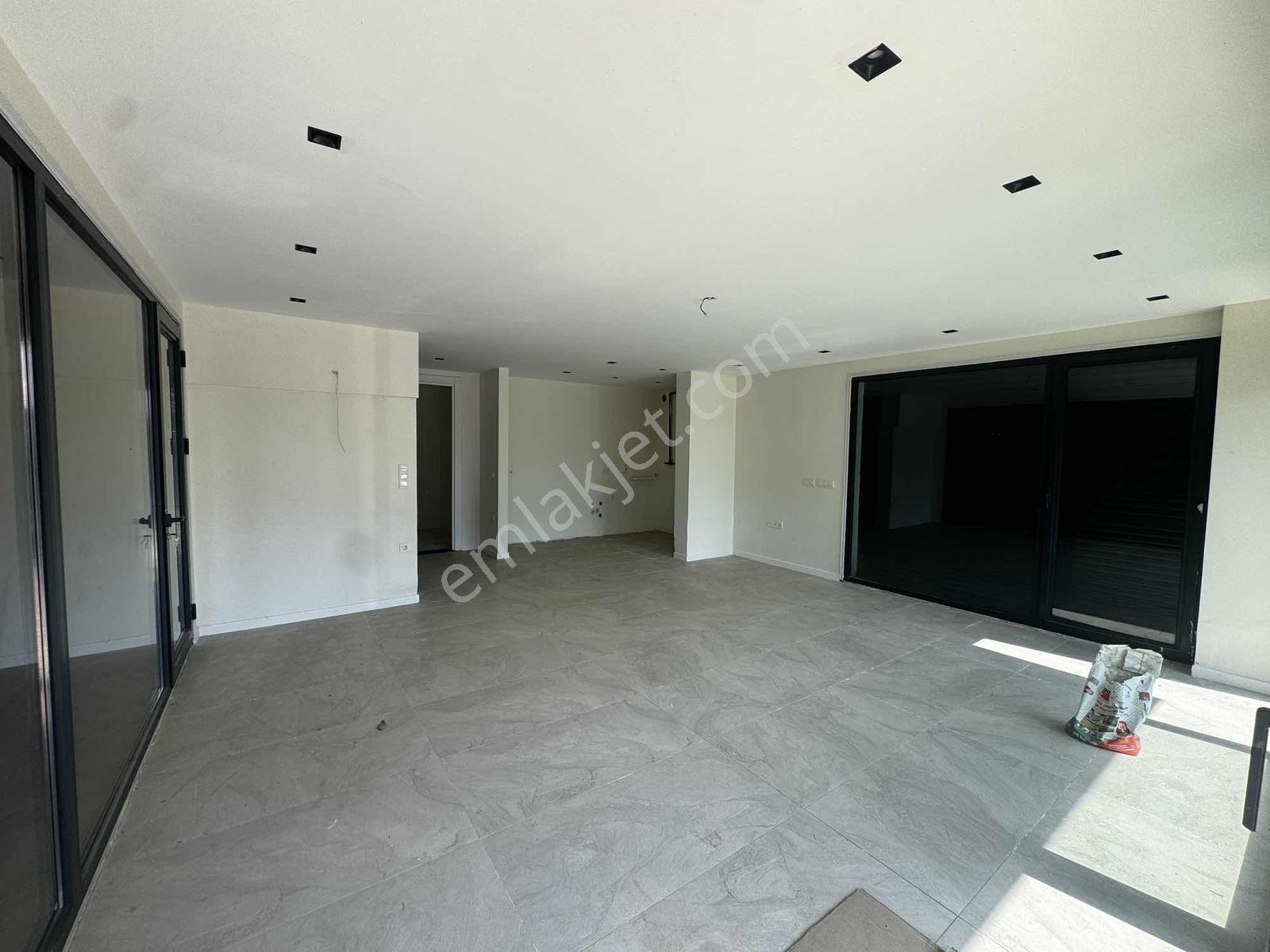 Remax Anka'dan Satılık Site İçinde Müstakil Villa - Görsel 10