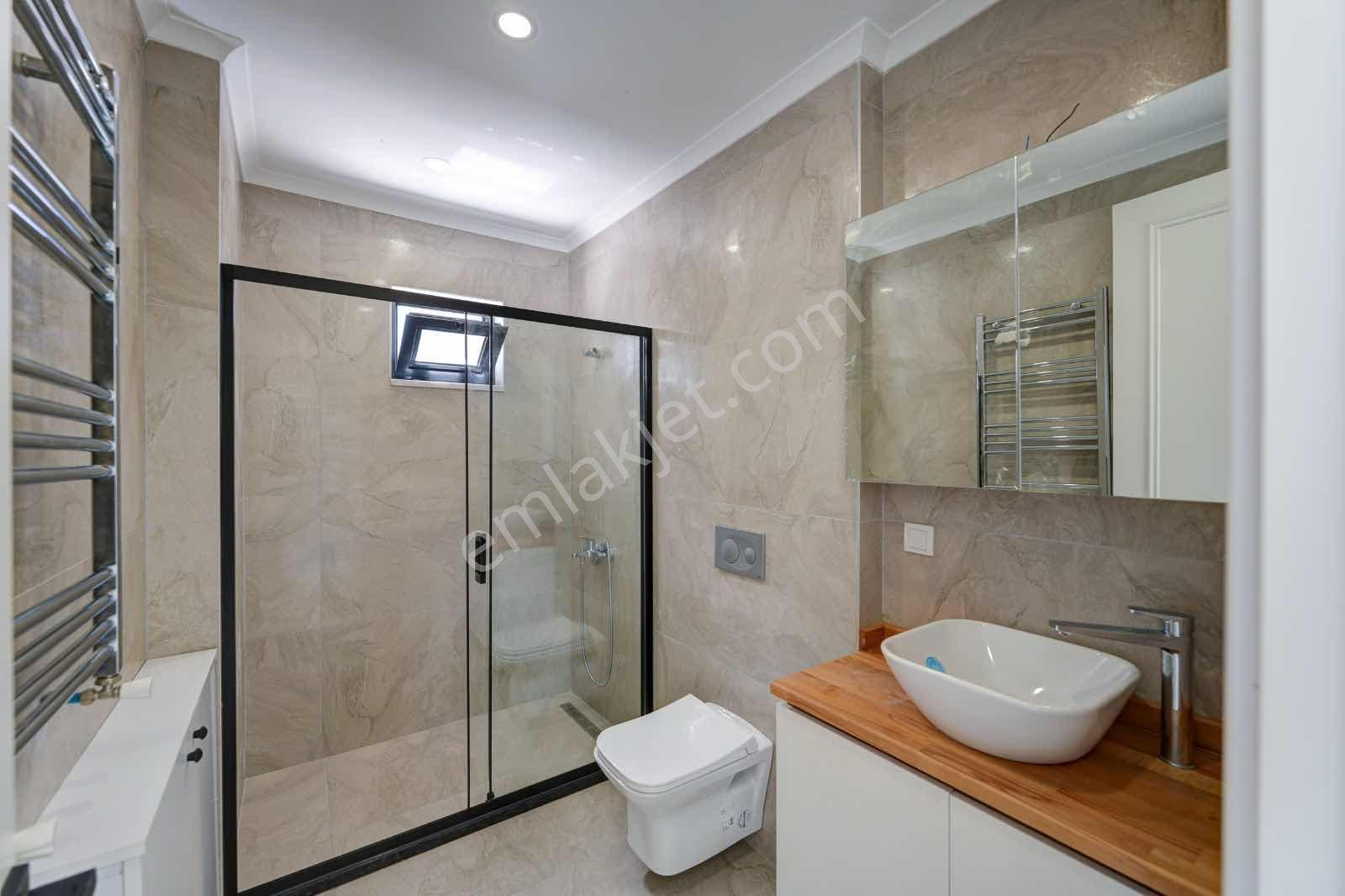 Remax Anka'dan Satılık Site İçinde Müstakil Villa - Görsel 18