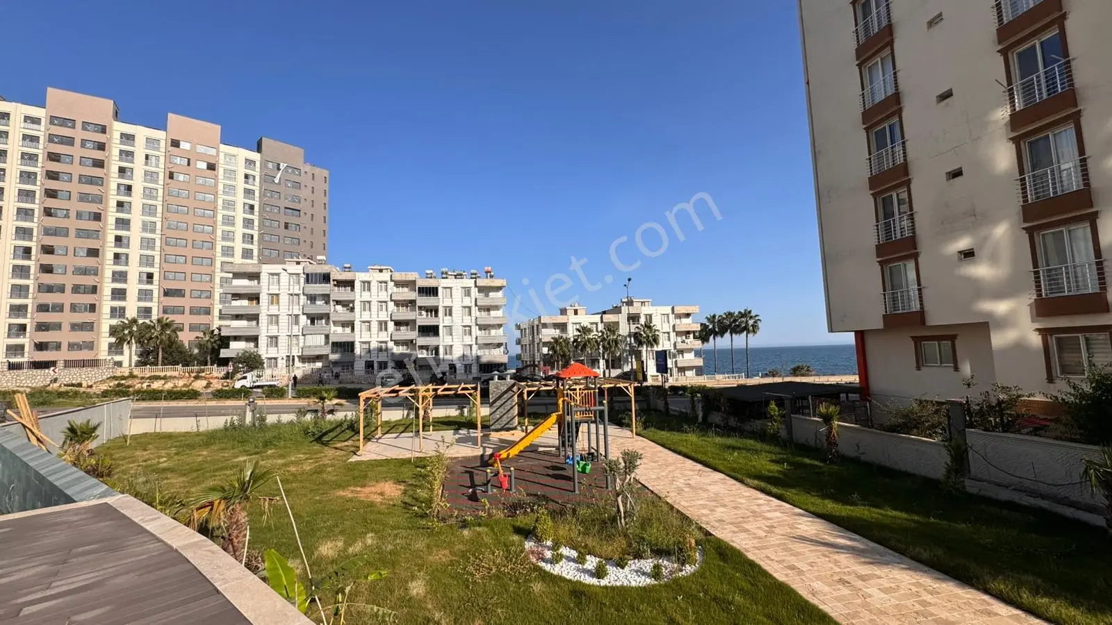 Ayaşta Ana Yola Sıfır Full Deniz Manzaralı Satılık 1+1 Daire - Görsel 3