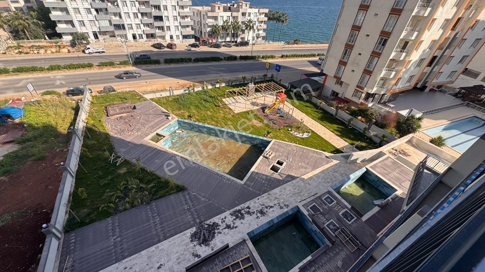 Ayaşta Ana Yola Sıfır Full Deniz Manzaralı Satılık 1+1 Daire - Görsel 12