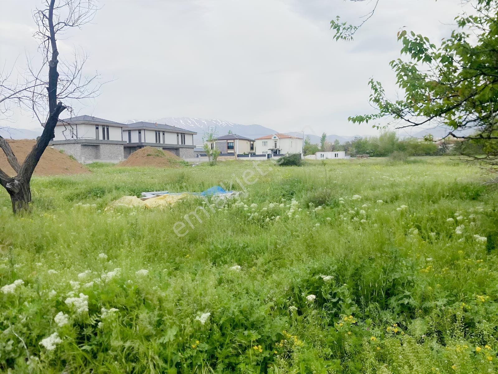 Turanlardan Cevatpaşada Yatırımlık Villa İmarlı Arsa!!!!!