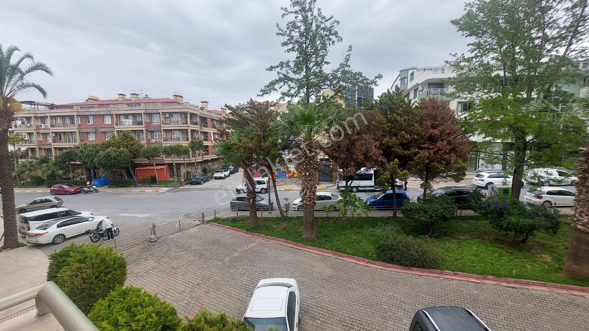 Kuşadası Türkmende Marina Mevkiinde Havuzlu Sitede Satılık 3+1 145 M2 Daire - Görsel 15