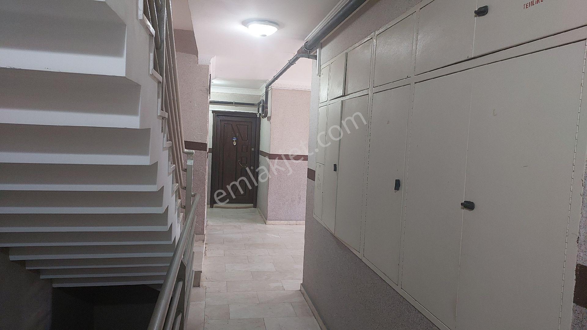 Kuşadası Türkmende Marina Mevkiinde Havuzlu Sitede Satılık 3+1 145 M2 Daire - Görsel 6