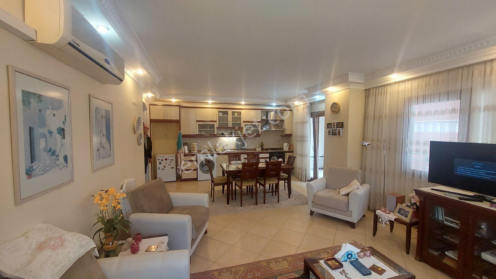 Kuşadası Türkmende Marina Mevkiinde Havuzlu Sitede Satılık 3+1 145 M2 Daire - Görsel 11