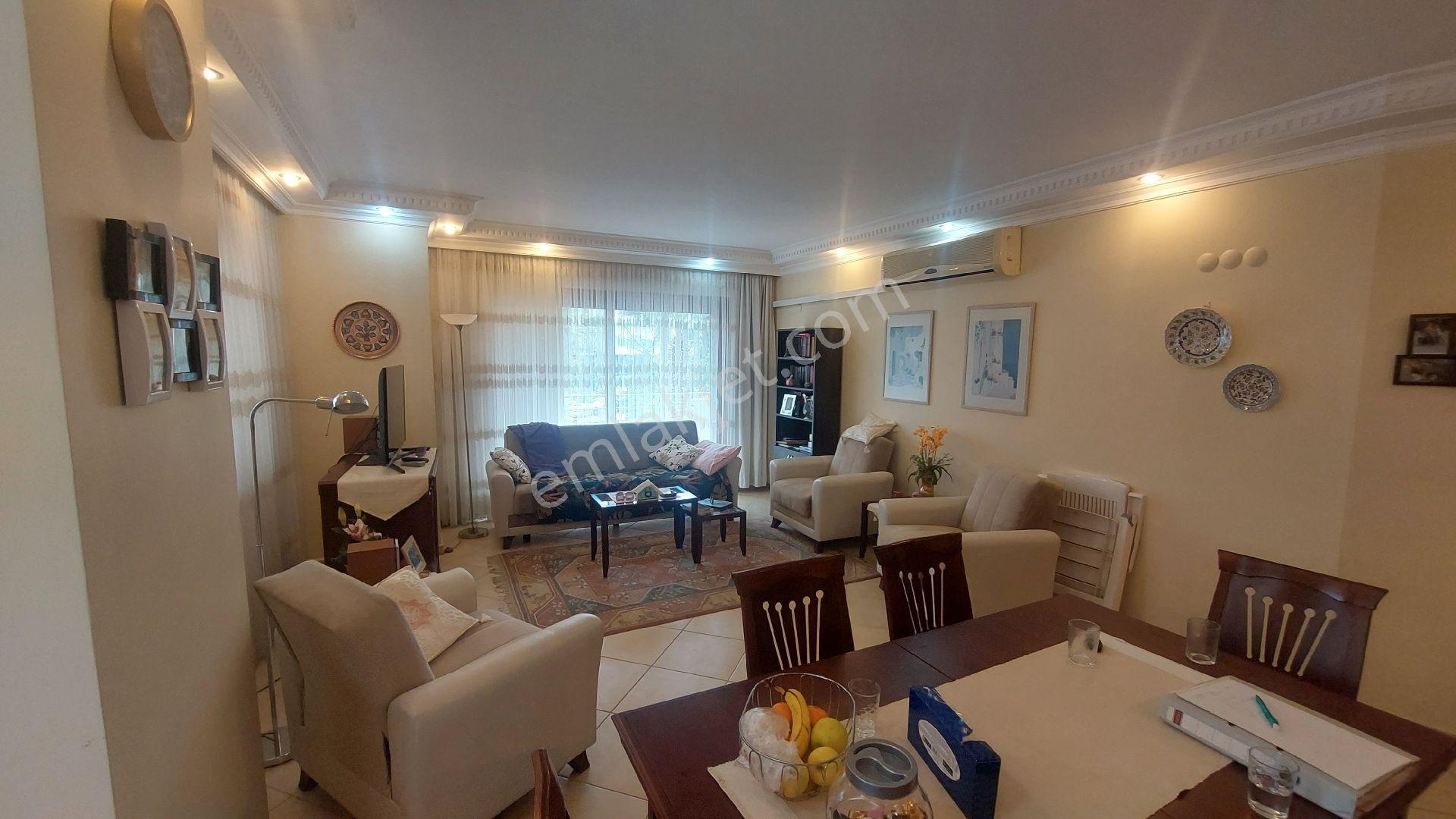 Kuşadası Türkmende Marina Mevkiinde Havuzlu Sitede Satılık 3+1 145 M2 Daire - Görsel 18