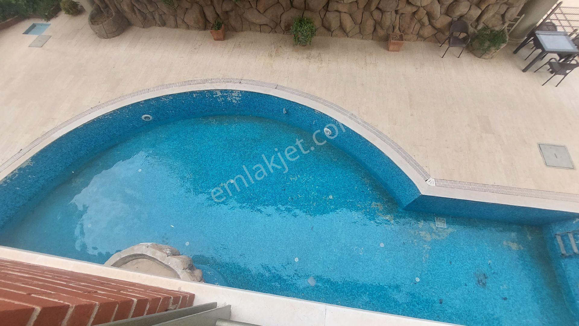 Kuşadası Türkmende Marina Mevkiinde Havuzlu Sitede Satılık 3+1 145 M2 Daire - Görsel 16
