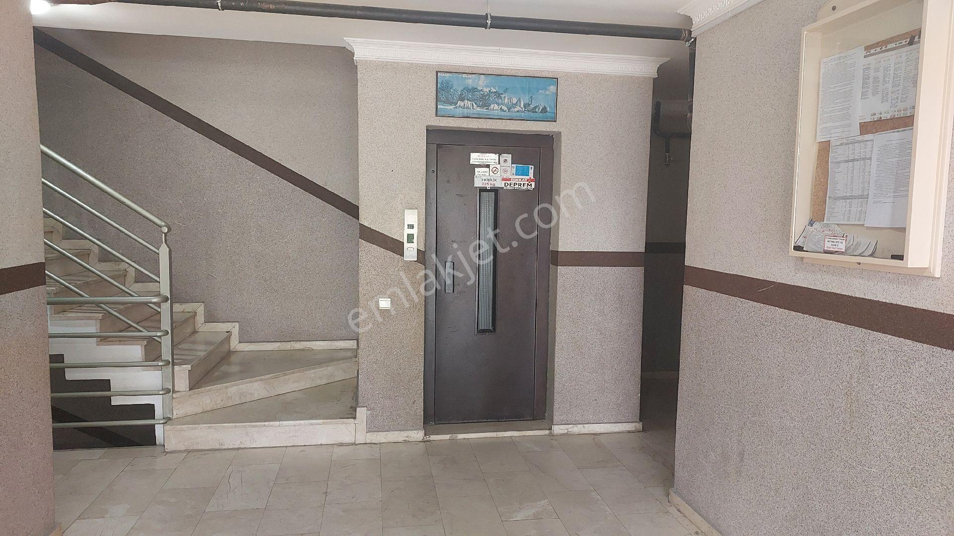 Kuşadası Türkmende Marina Mevkiinde Havuzlu Sitede Satılık 3+1 145 M2 Daire - Görsel 5