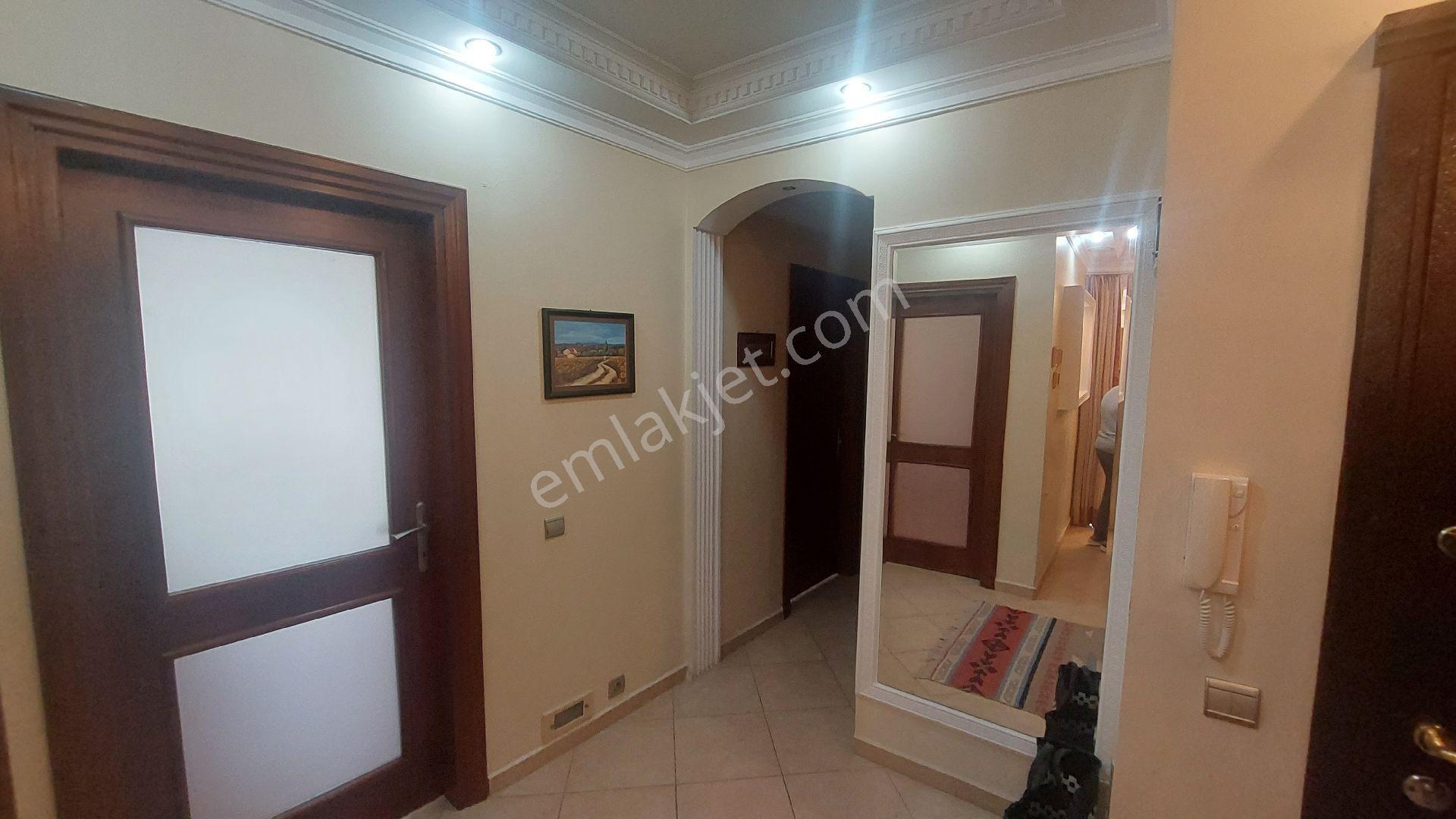 Kuşadası Türkmende Marina Mevkiinde Havuzlu Sitede Satılık 3+1 145 M2 Daire - Görsel 14