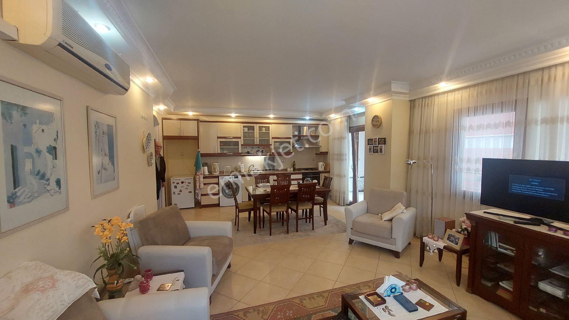 Kuşadası Türkmende Marina Mevkiinde Havuzlu Sitede Satılık 3+1 145 M2 Daire - Görsel 12