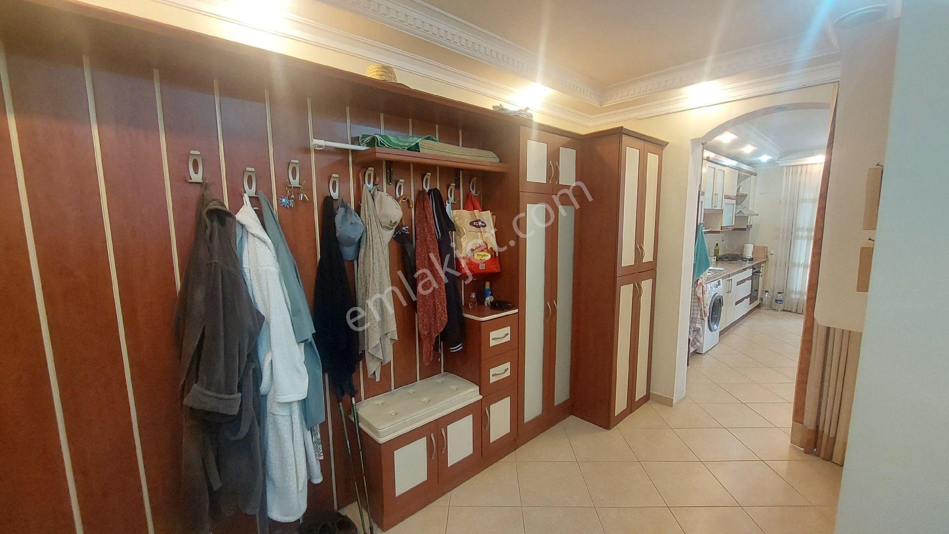 Kuşadası Türkmende Marina Mevkiinde Havuzlu Sitede Satılık 3+1 145 M2 Daire - Görsel 7