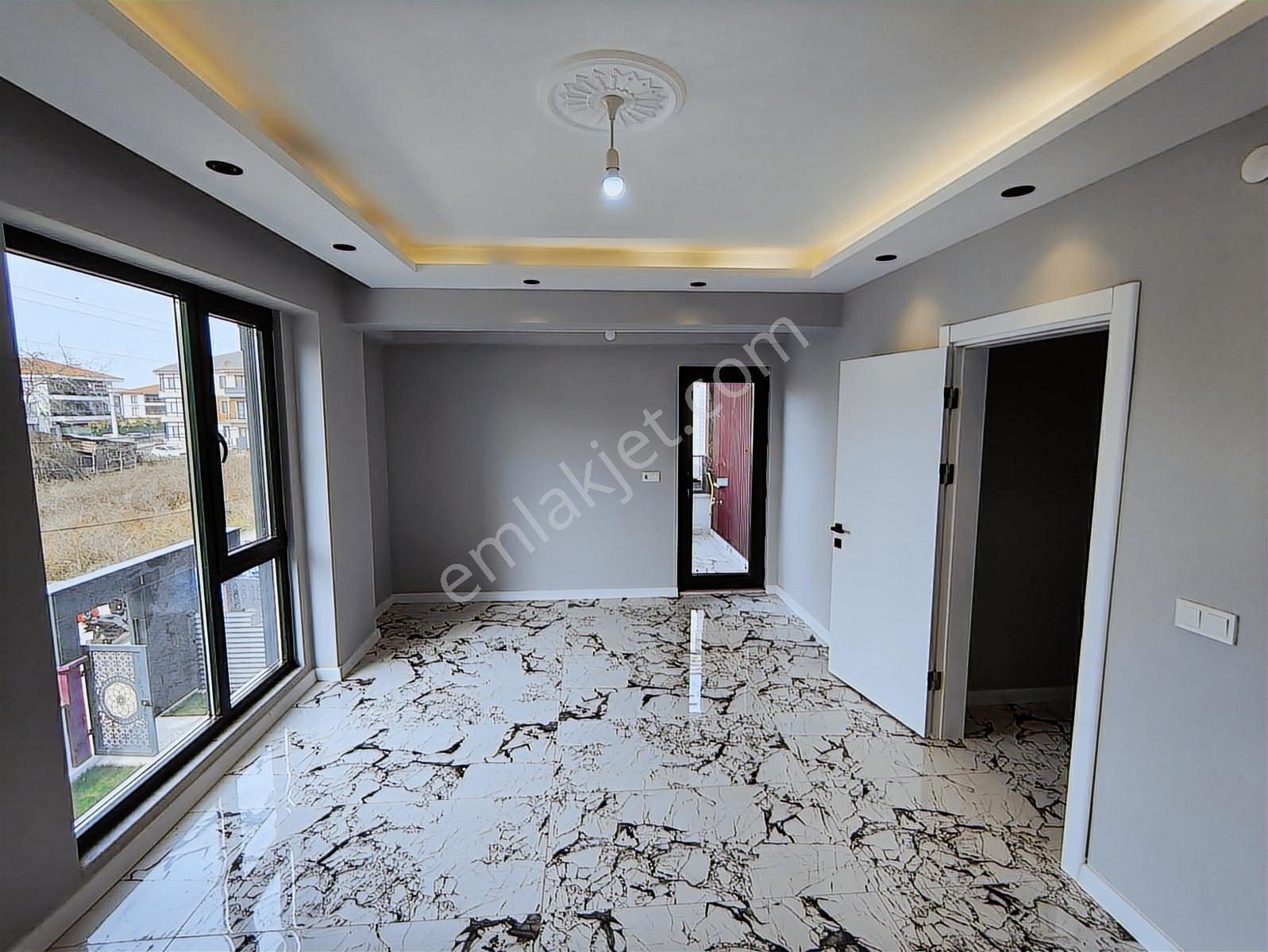 Karasu Merkezde Satılık Lüks Tripleks Villa - Görsel 19