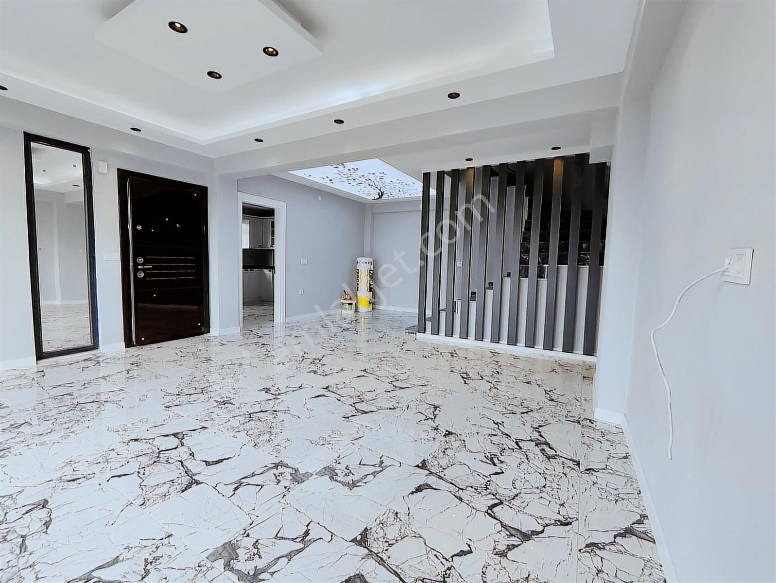 Karasu Merkezde Satılık Lüks Tripleks Villa - Görsel 26