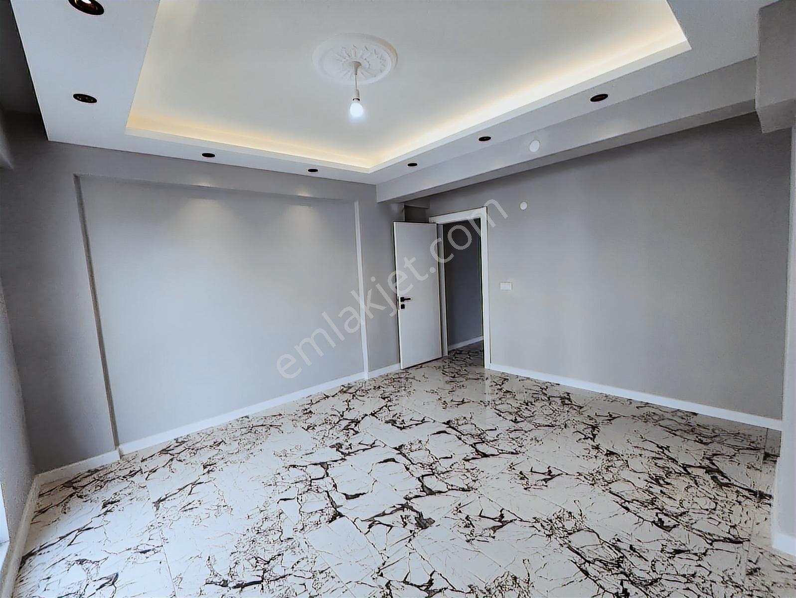 Karasu Merkezde Satılık Lüks Tripleks Villa - Görsel 16