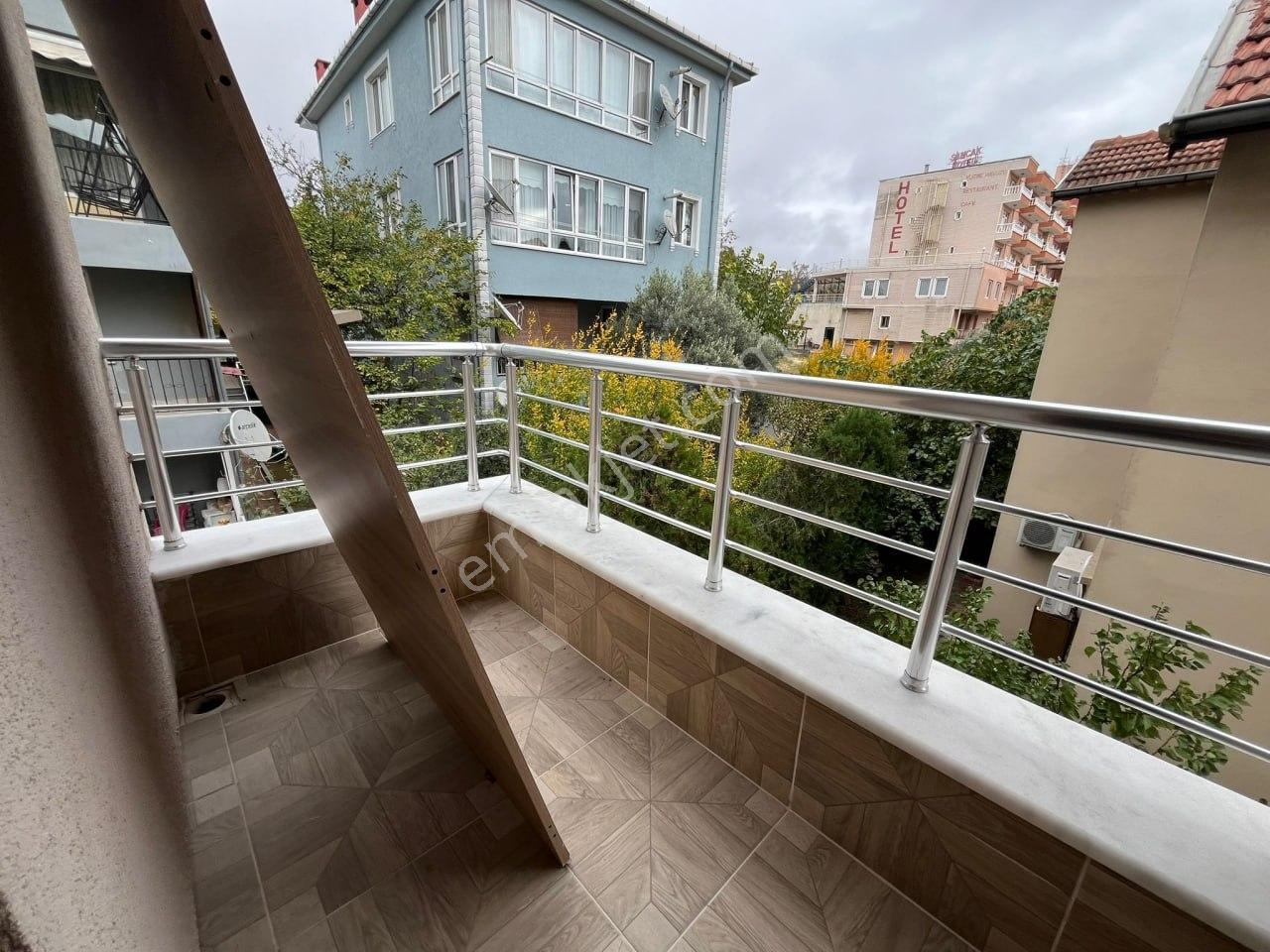 Deniz Manzaralı Villa Konseptli Geniş 140 M2 3+1 Satılık Daire - Görsel 16