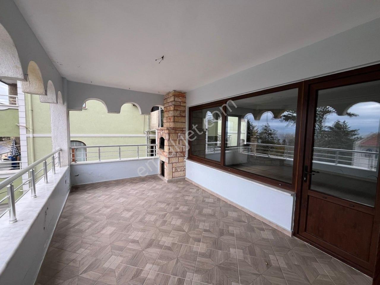Deniz Manzaralı Villa Konseptli Geniş 140 M2 3+1 Satılık Daire - Görsel 28