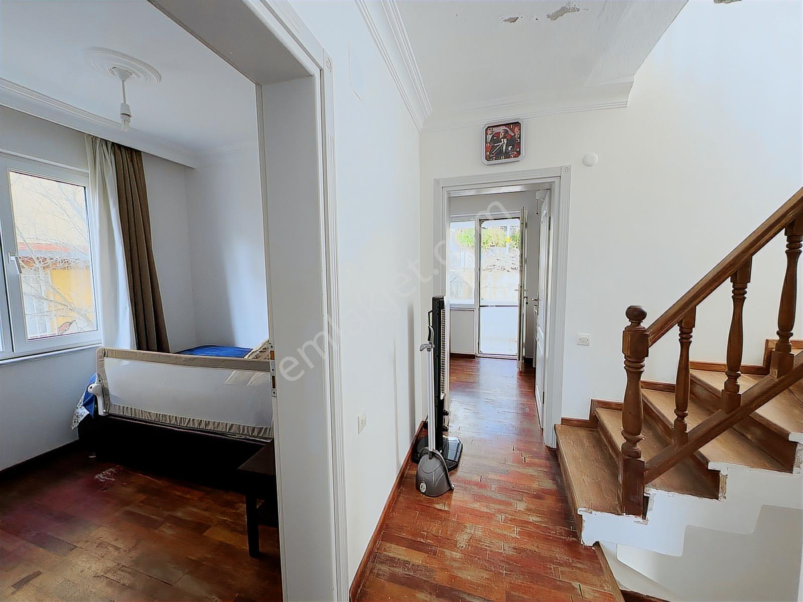 Altınoluk Narlı' Da 3+1 Deniz Manzaralı Satılık Tripleks Villa - Görsel 13
