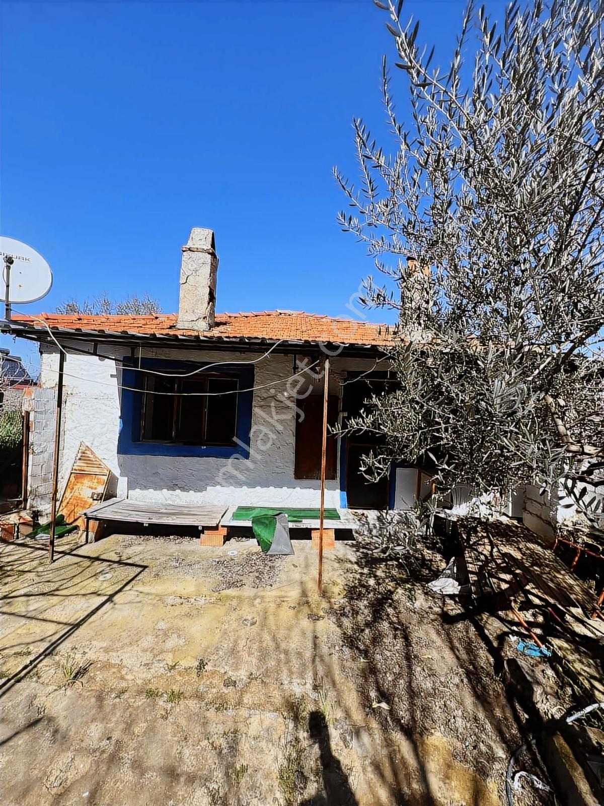 Satılık Geniş Bahçeli, Otantik Müstakil Köy Evi