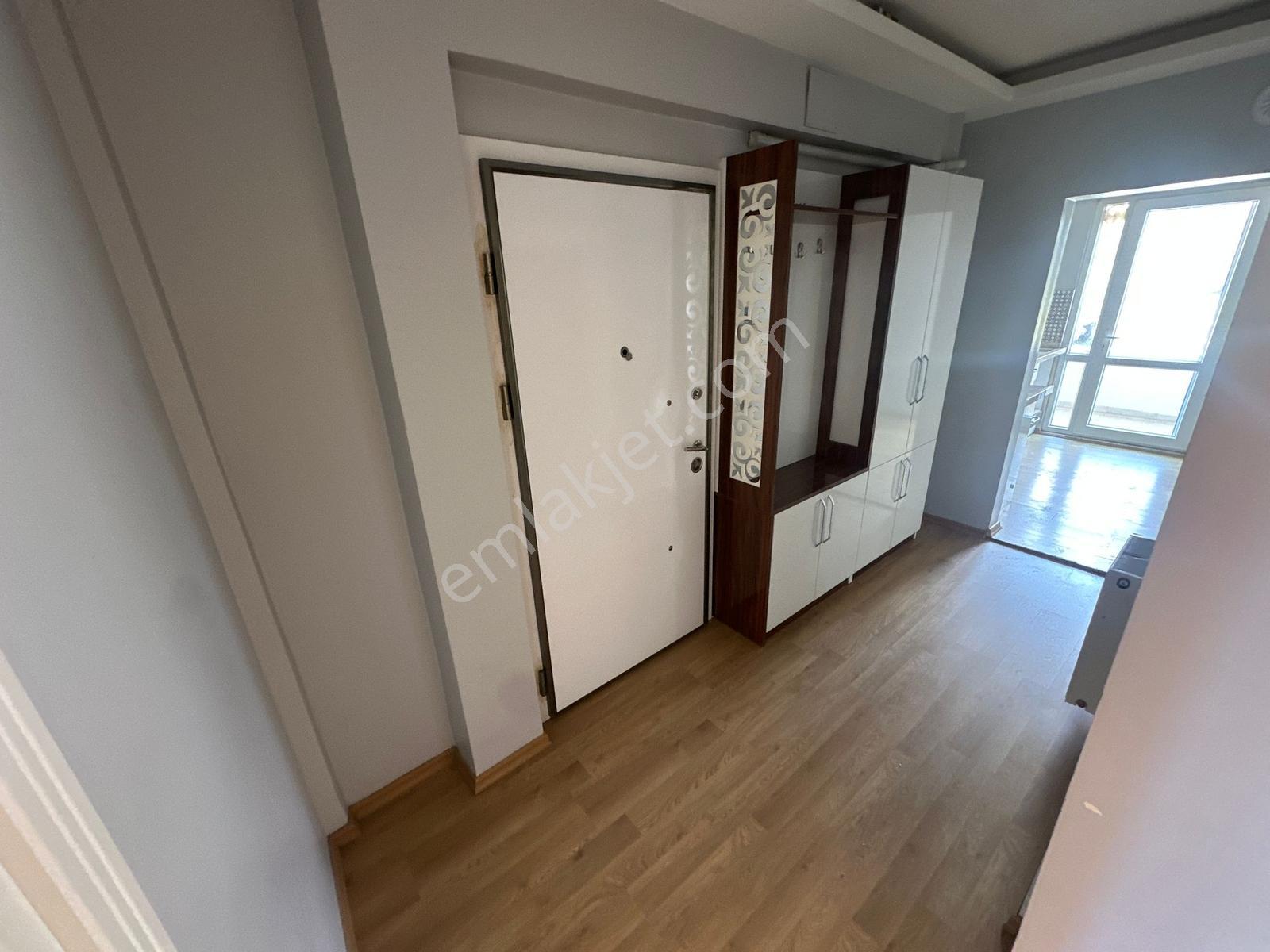 Edremit Tuzcumuratda Kiralık Boş 2+1 Ayrı Mutfak Manzaralı Daire - Görsel 12