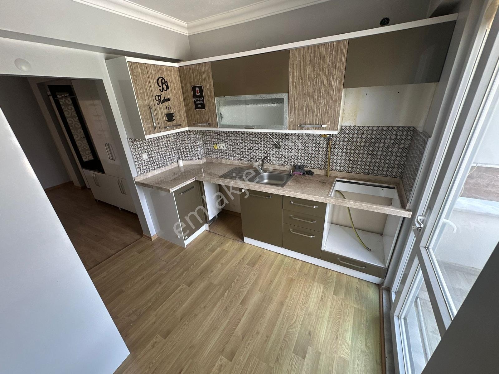 Edremit Tuzcumuratda Kiralık Boş 2+1 Ayrı Mutfak Manzaralı Daire - Görsel 20