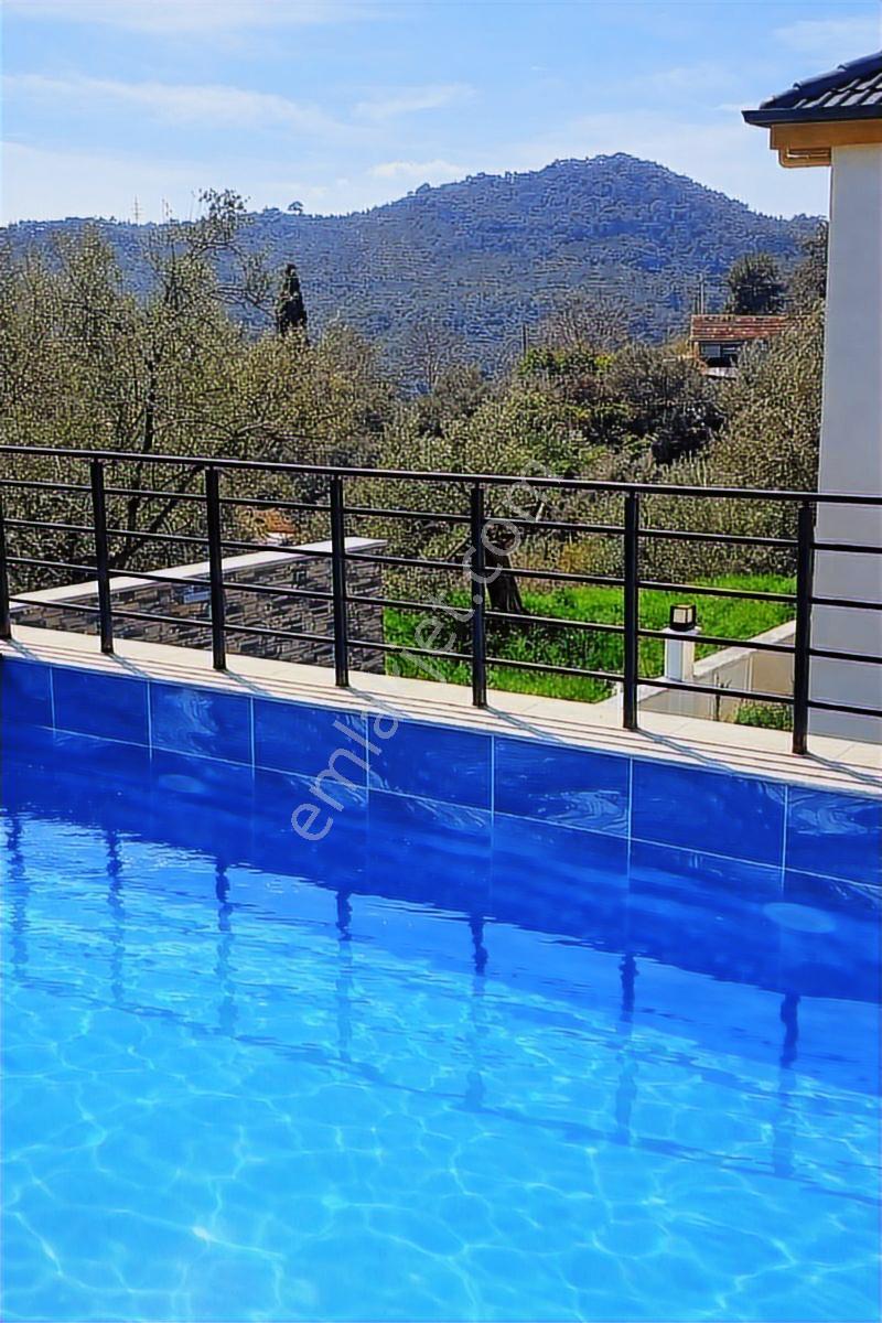 Avcılar'da Kapanmaz Deniz Ve Körfez Manzaralı Villa - Görsel 18