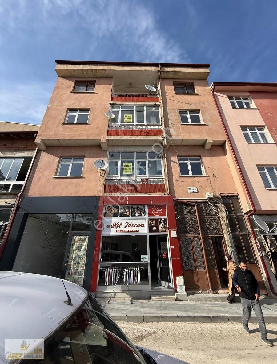 Merkez Çarşıda 2+1 Kiralık Daire Arz Emlaktan