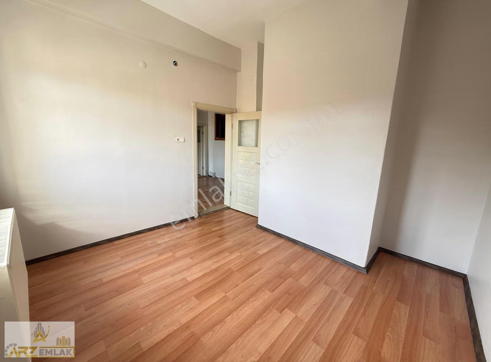 Merkez Çarşıda 2+1 Kiralık Daire Arz Emlaktan - Görsel 2