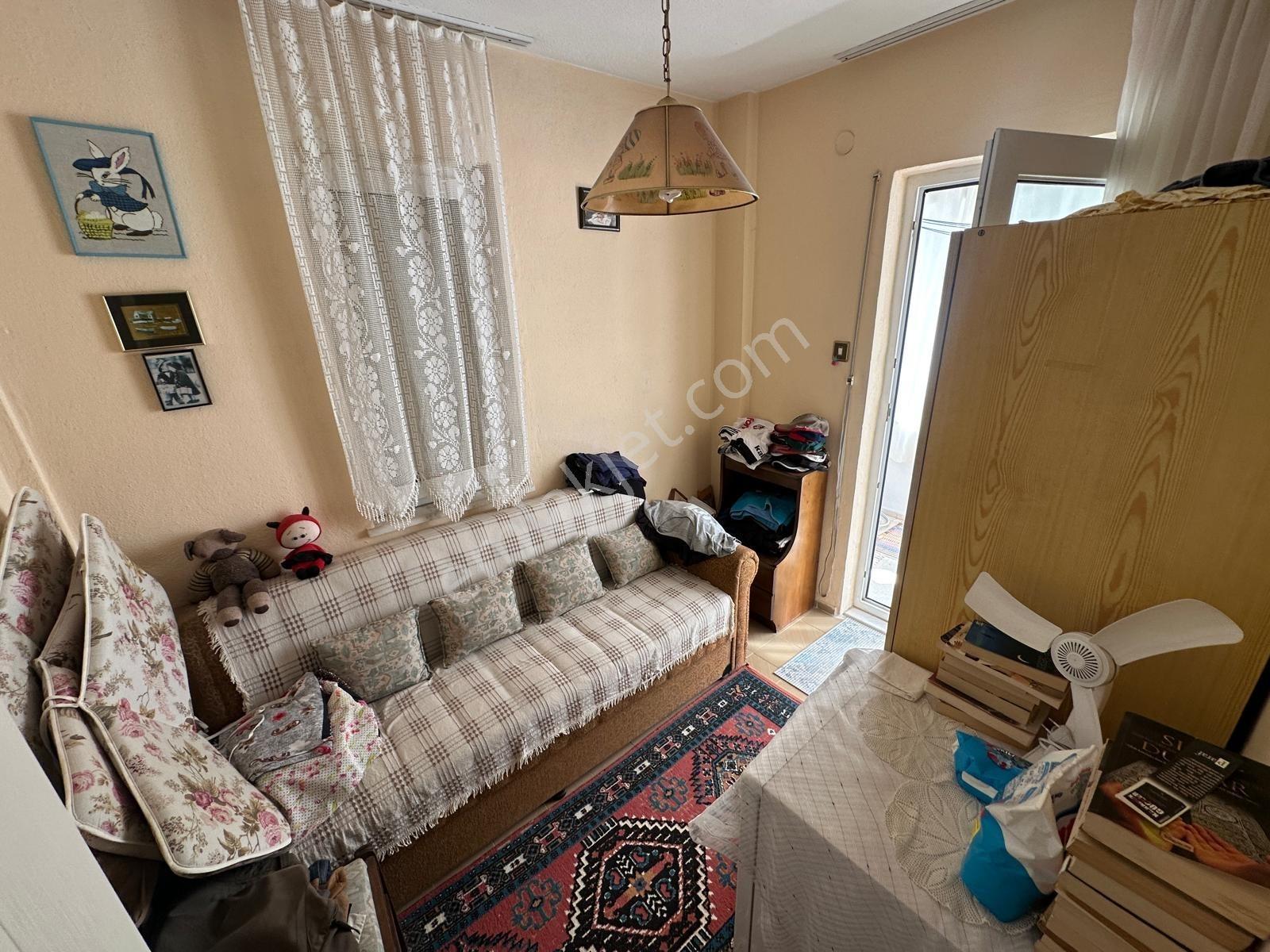 Akçay'da Müstakil Geniş Bahçeli Satlık Tripleks Villa - Görsel 15