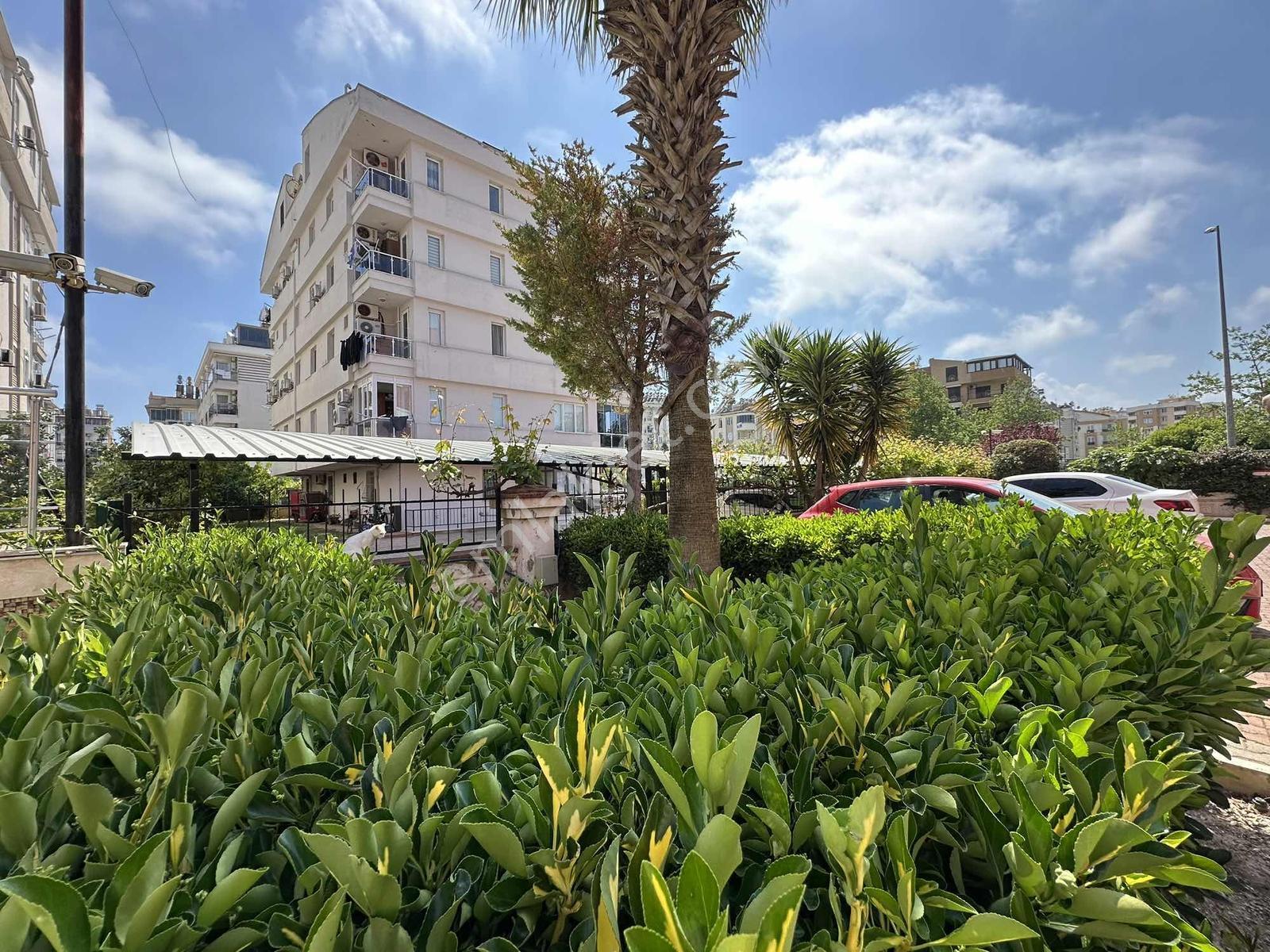 Havuzlu Sitede Ara Katta 2+1 Full Eşyalı Geniş Daıre - Görsel 24