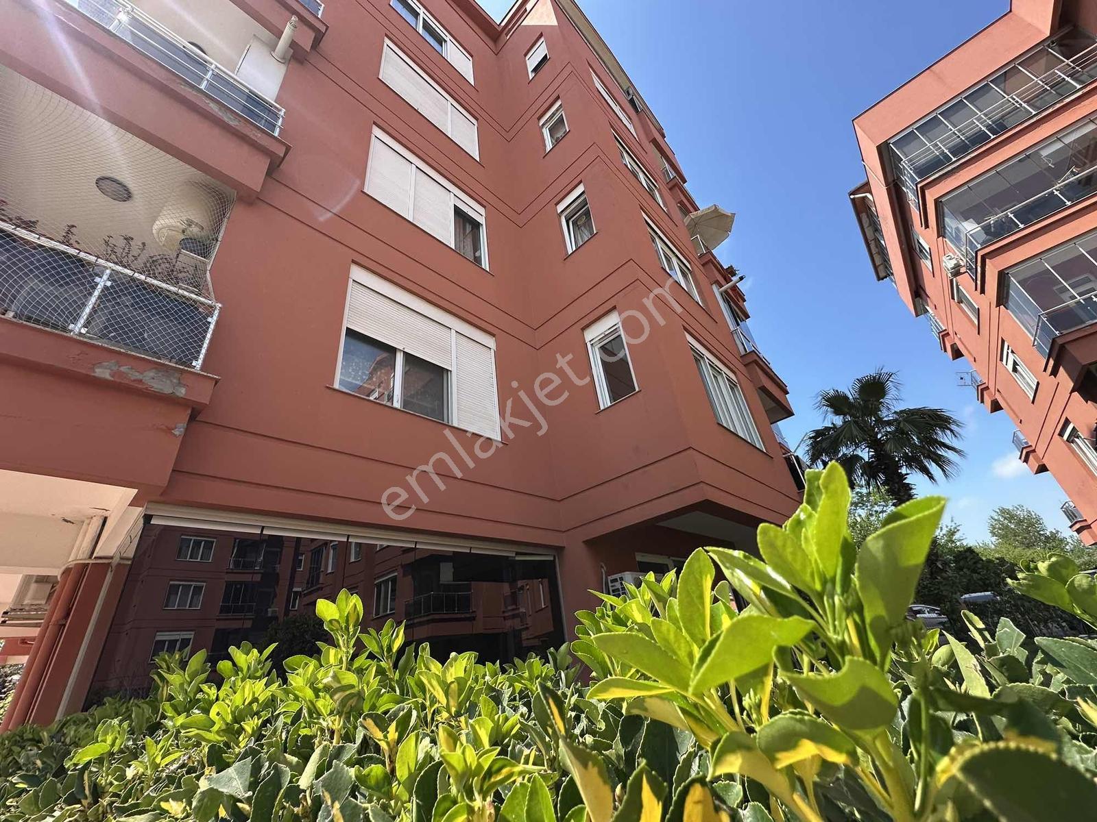 Havuzlu Sitede Ara Katta 2+1 Full Eşyalı Geniş Daıre - Görsel 33