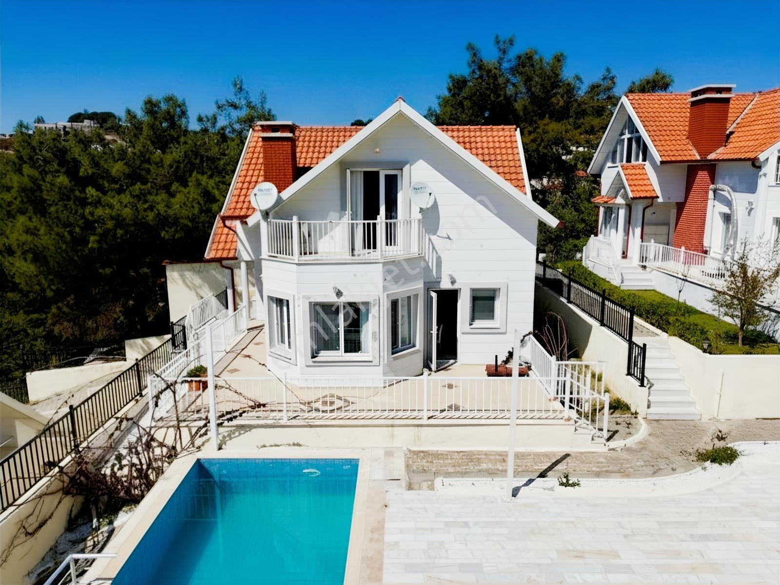 Kuşadası Soğucak Pıne Valleyde Lüks 4+1 Villa - Görsel 3
