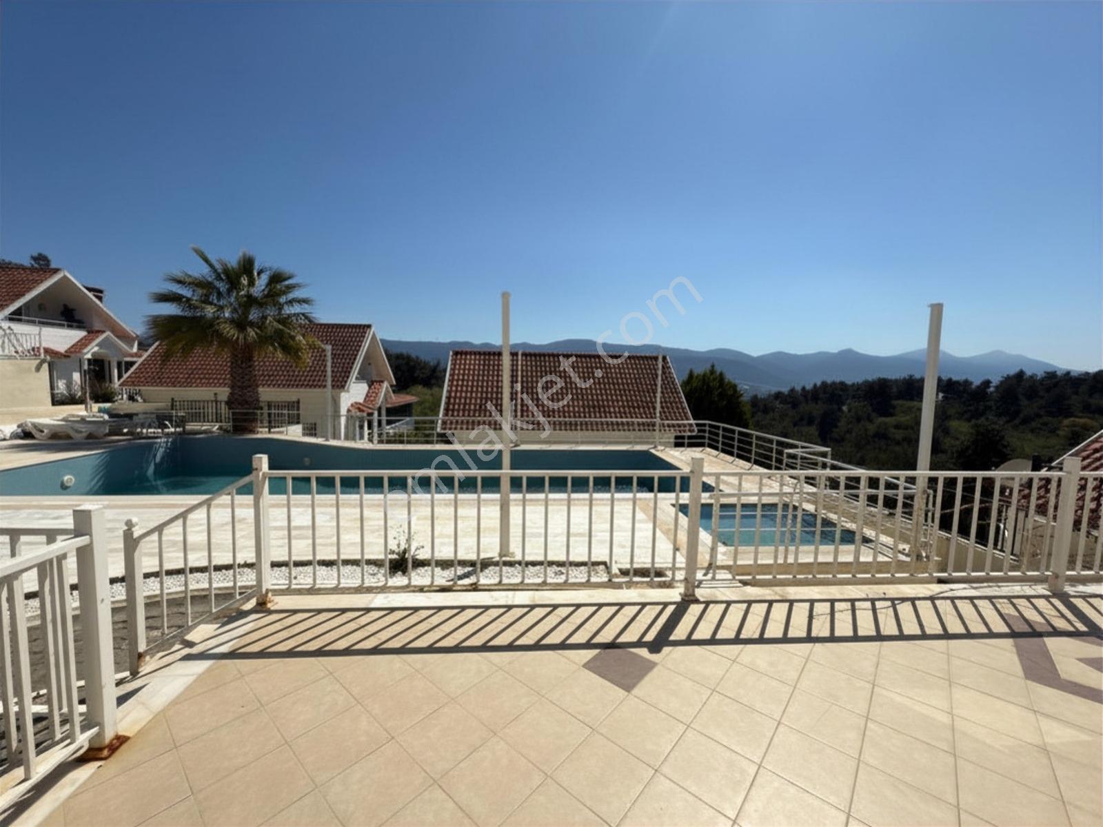 Kuşadası Soğucak Pıne Valleyde Lüks 4+1 Villa - Görsel 7