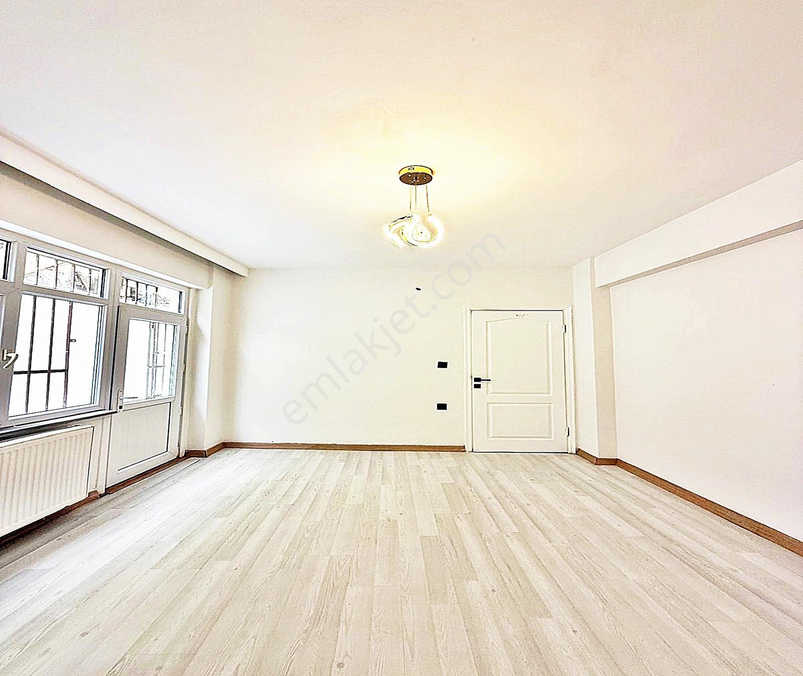 Kıraç Hürriyet Mahallesi Bahçeli Bahçe Kat 2+1 115m2 2.195.000tl - Görsel 6
