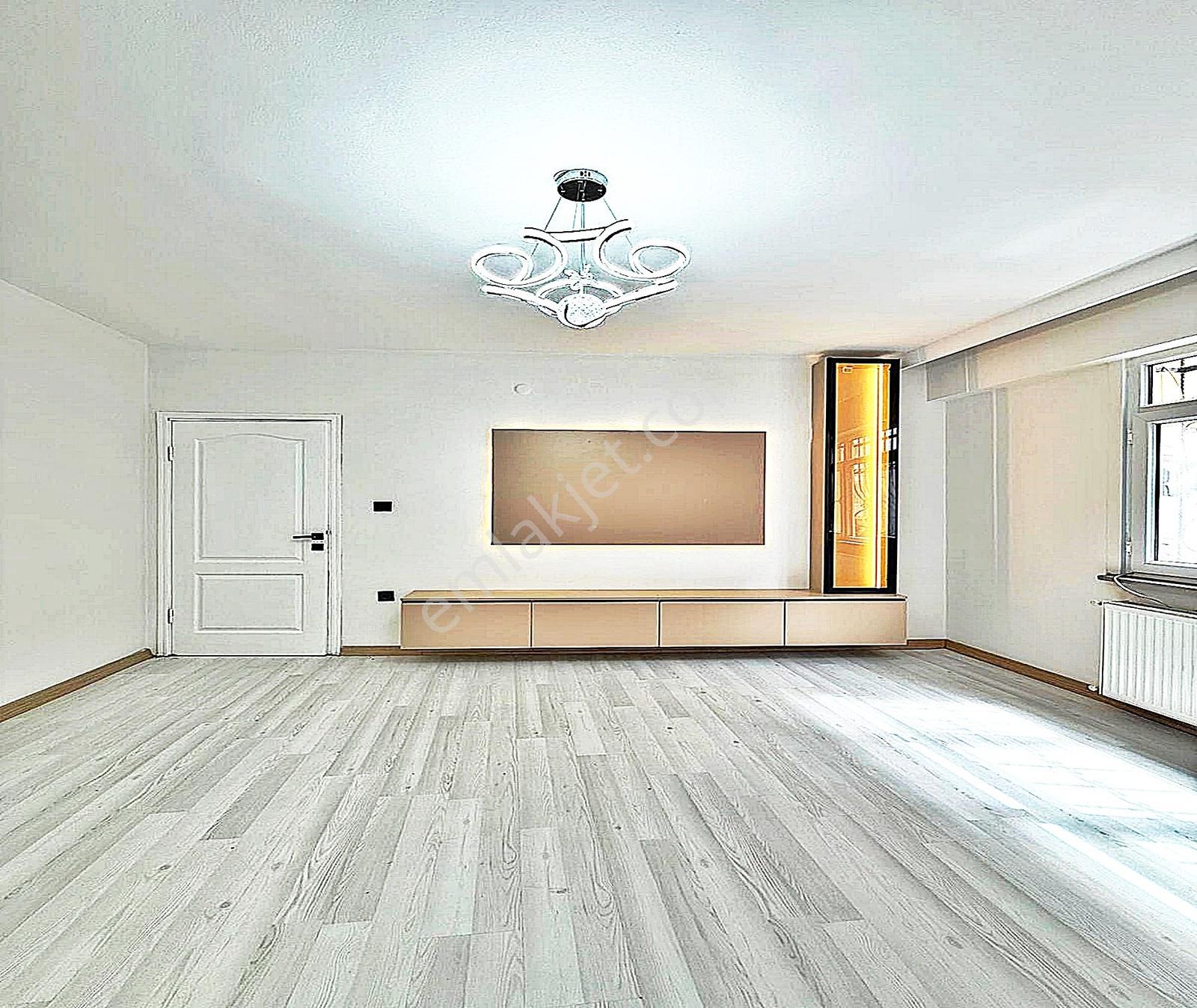 Kıraç Hürriyet Mahallesi Bahçeli Bahçe Kat 2+1 115m2 2.195.000tl - Görsel 24