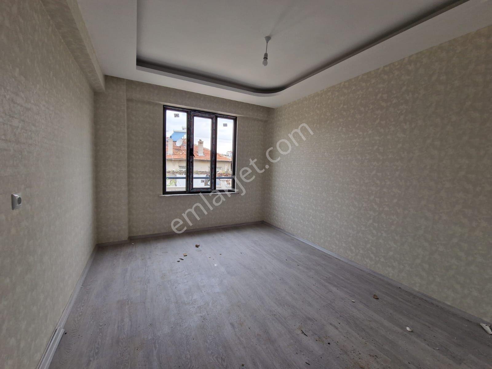 Metin Gönülalan'dan Butik Bahçesi Olan 3+1 Sıfır Daire - Görsel 16