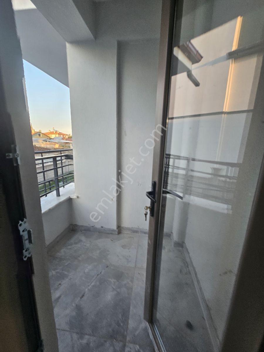 Metin Gönülalan'dan Butik Bahçesi Olan 3+1 Sıfır Daire - Görsel 24
