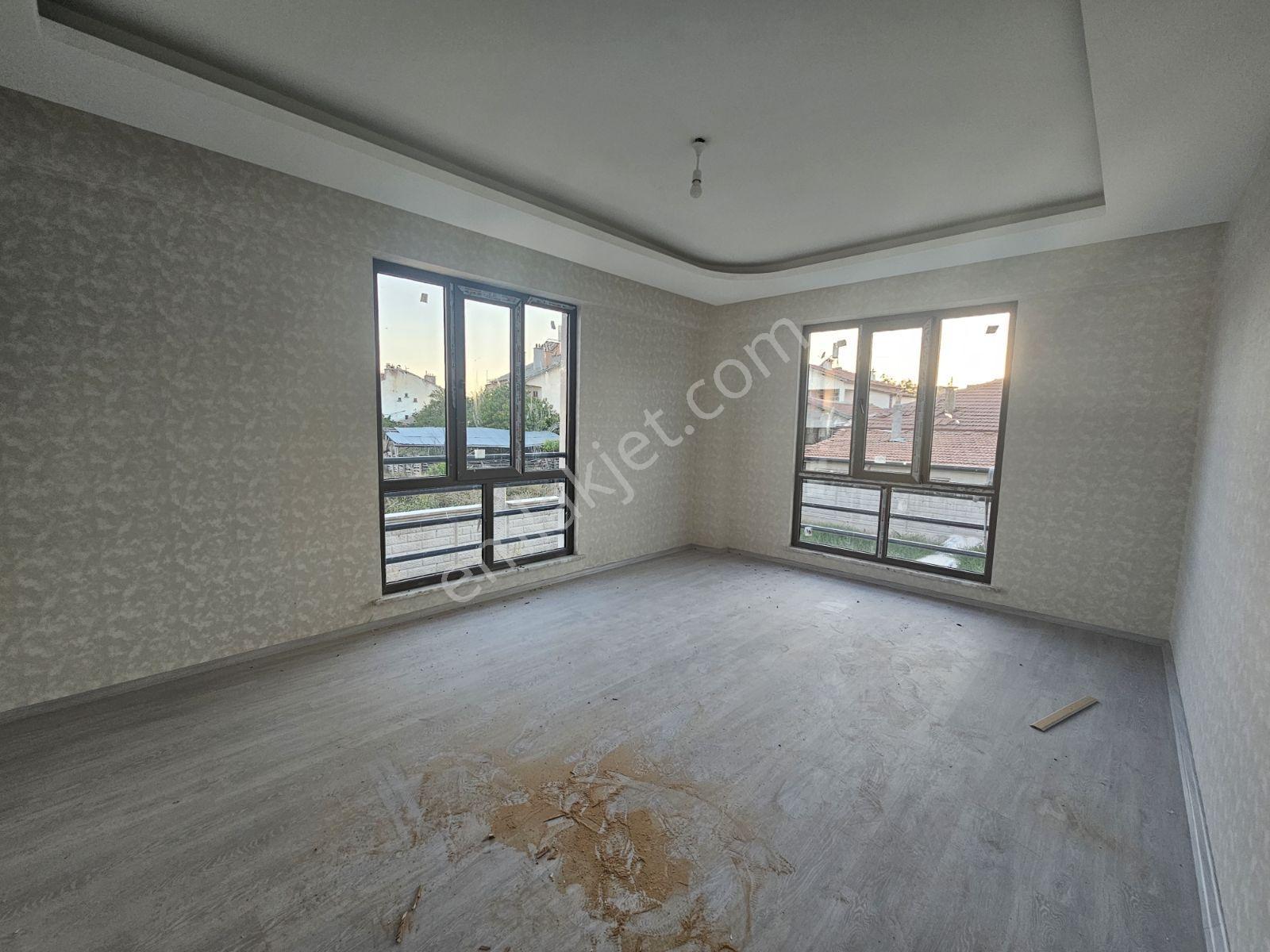 Metin Gönülalan'dan Butik Bahçesi Olan 3+1 Sıfır Daire - Görsel 4