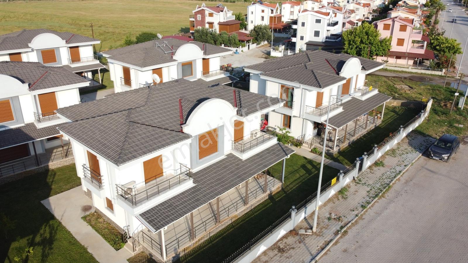Altınova Sahilde 4+1 Satılık Villa - Görsel 10