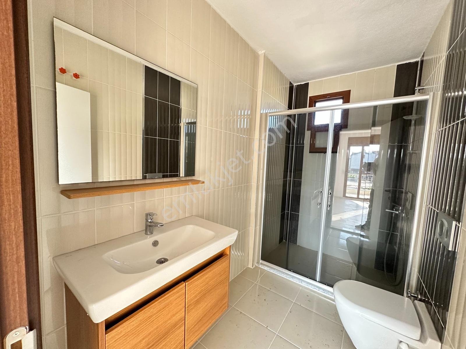 Altınova Sahilde 4+1 Satılık Villa - Görsel 26