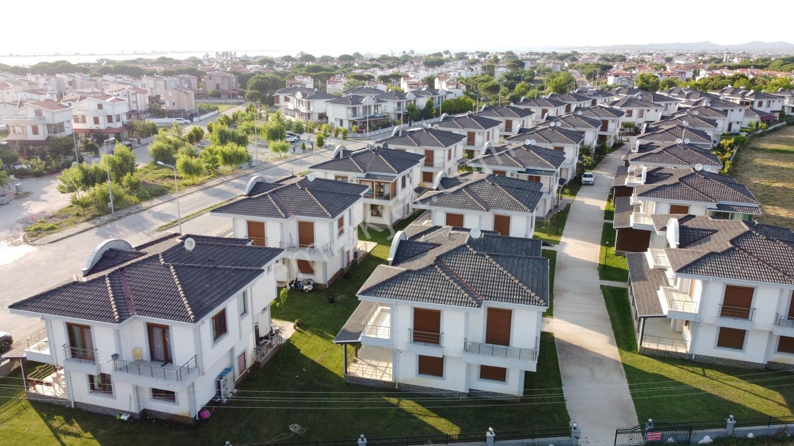 Altınova Sahilde 4+1 Satılık Villa - Görsel 8