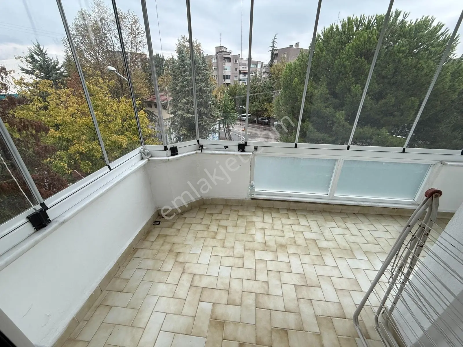 Bursa Nilüfer İhsaniye Üçyıldız Sitesi Satılık 3+1 Geniş Daire - Görsel 3