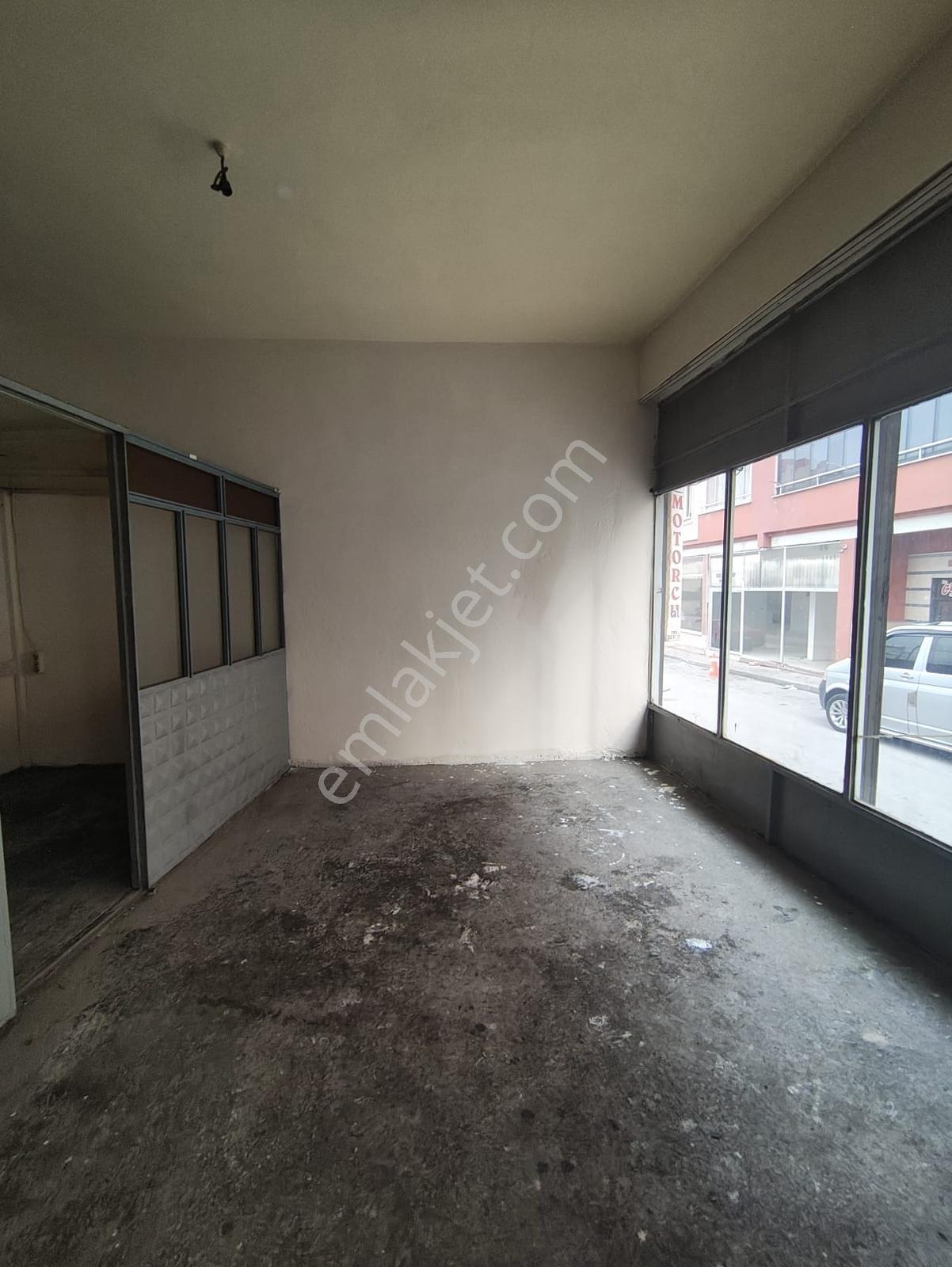 Satılık 2 Adet Bitişik Yan Yana Ayrı Ayrı Tapulu Dükkan Ofis - Görsel 15