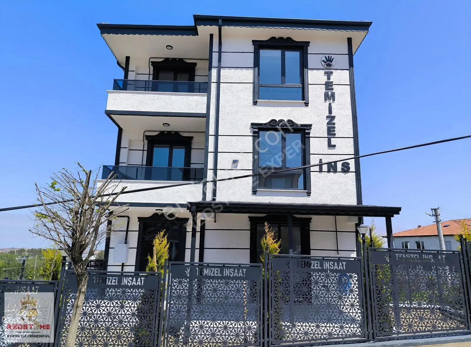 Karasu Merkezde Bahçeli Ayrı Girişli Sıfır 2+1 Kiralık Daire