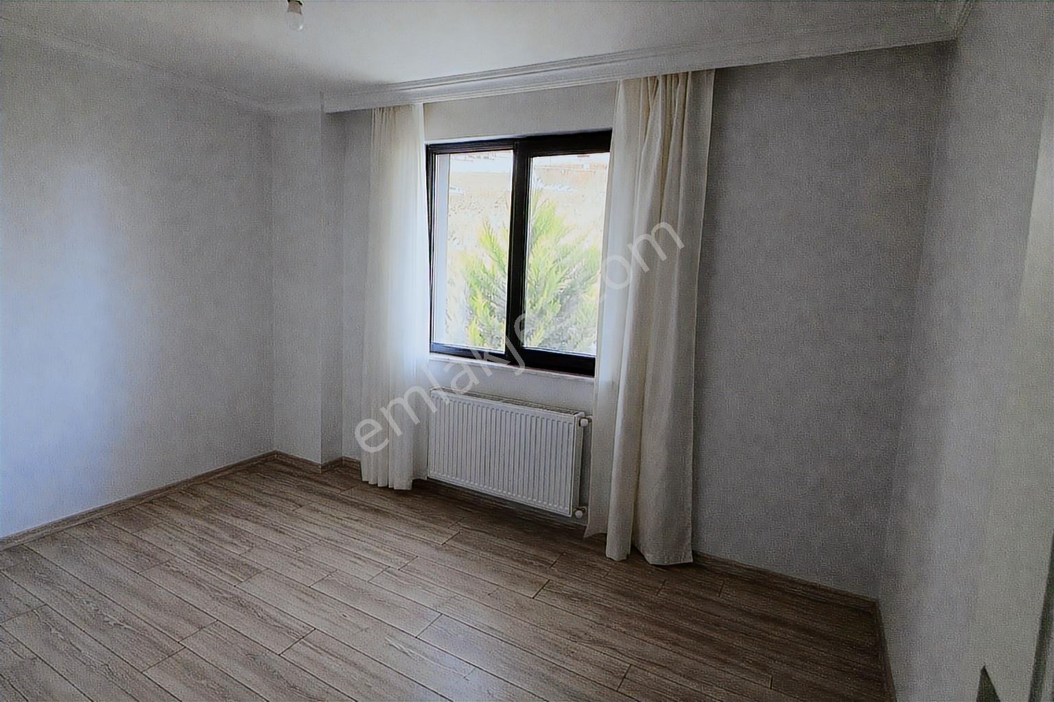 Atakum Yenimahalle 19mayıs Cad. Üst Sokağında Satılık 2+1 Daire - Görsel 5
