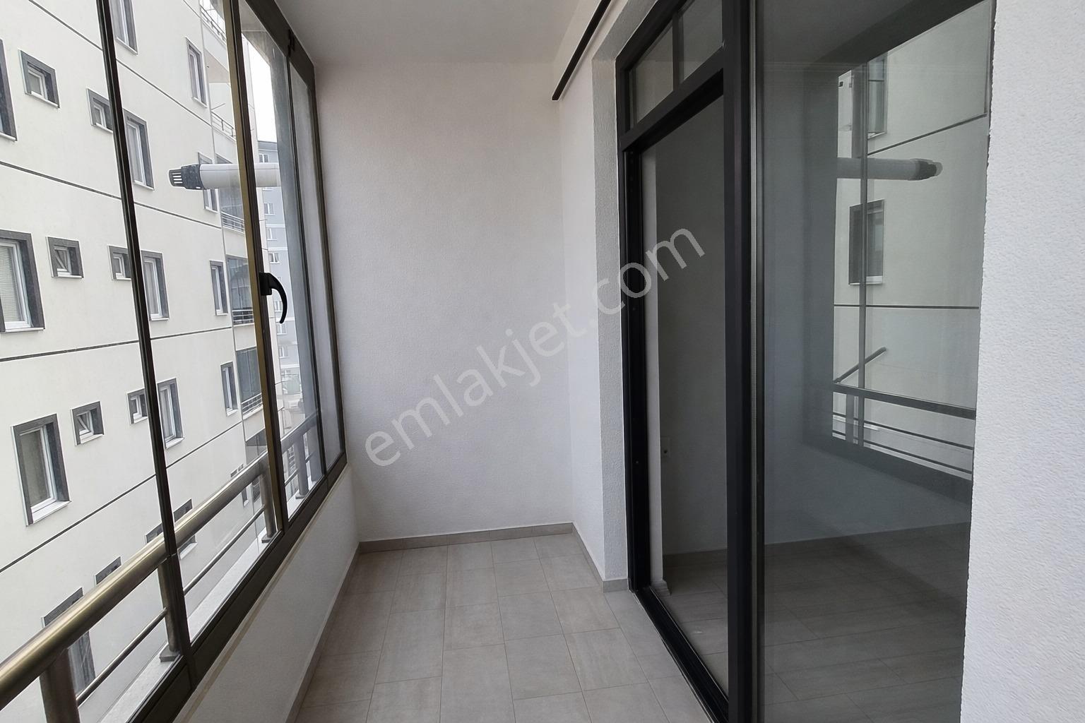 Atakum Yenimahalle 19mayıs Cad. Üst Sokağında Satılık 2+1 Daire - Görsel 7
