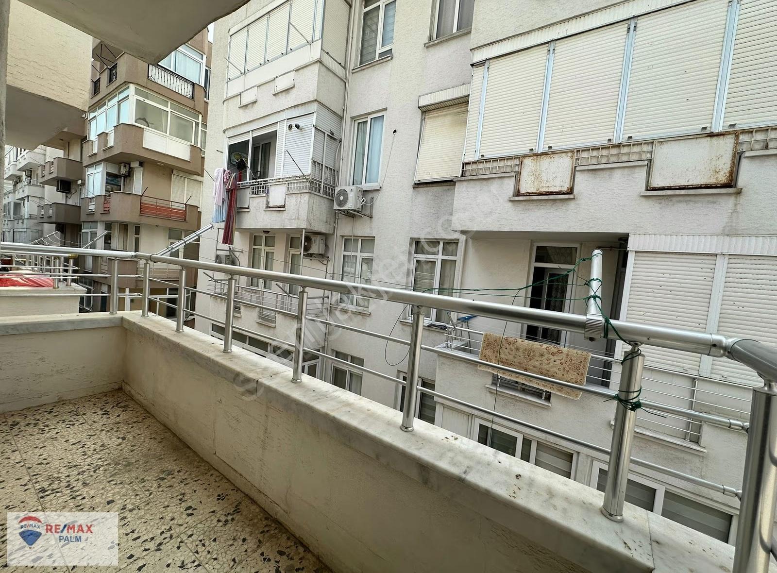 Remax Palm'den Adnan Menderes Blv.da Deniz Manzaralı Kiralık 3+1 - Görsel 9